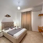 Apartment Xhibo