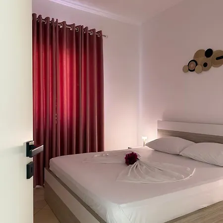 Apartment Xhibo