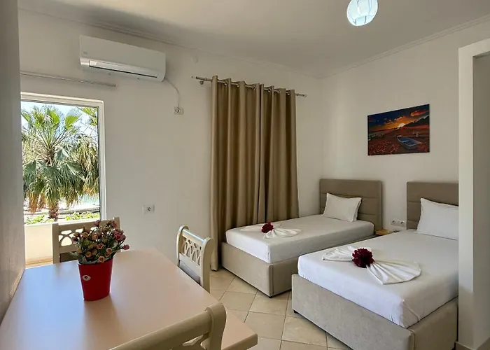 Xhibo * Sarandë